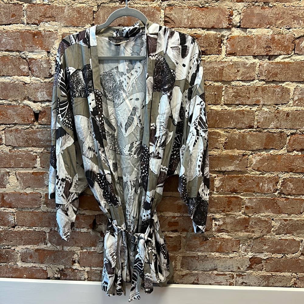 Midnight Bakery Women’s XL Moth / Butterfly robe, black and white. Never worn.